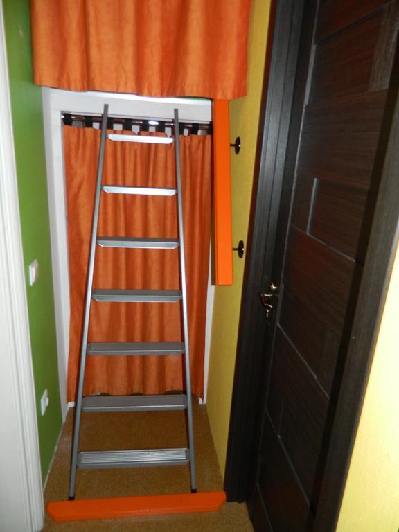 The Georgehouse Hostel Leopoli Esterno foto
