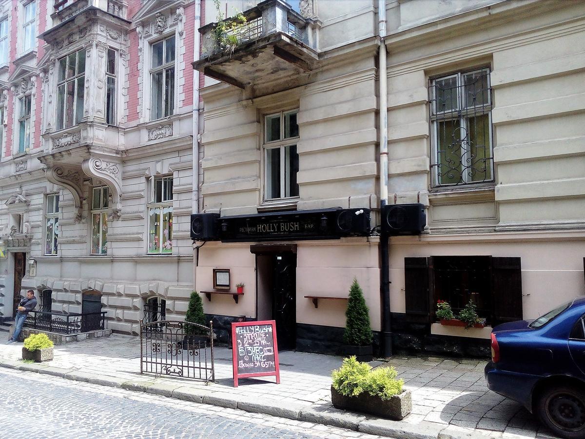 The Georgehouse Hostel Leopoli Esterno foto
